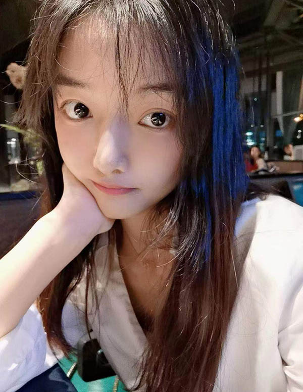 迪拜伴游大学生